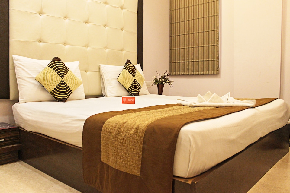 OYO 570 Hotel Taksh Inn, Karol Bagh Delhi, Delhi