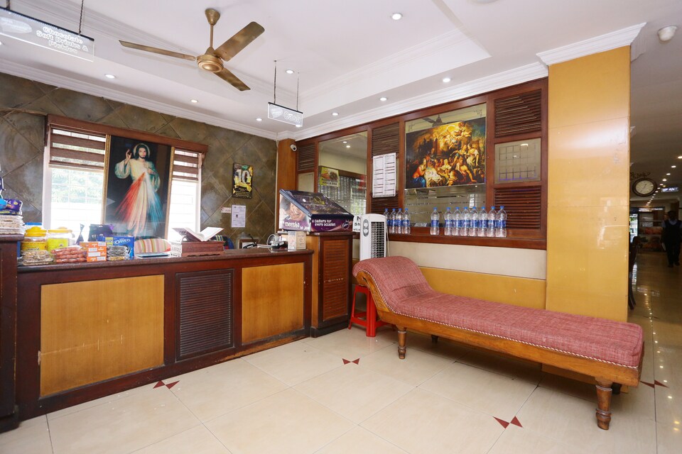 OYO 23393 Annapoorna Rooms & Services, Kottayam, Kottayam