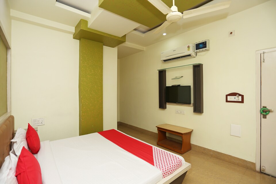 OYO 23395 Hotel Taj & Restaurant, Bikaner, Bikaner