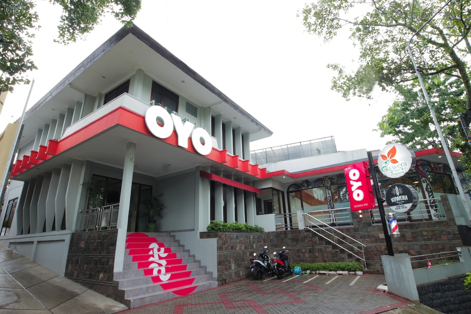 OYO 202 Kuwera Inn, Dago, Bandung