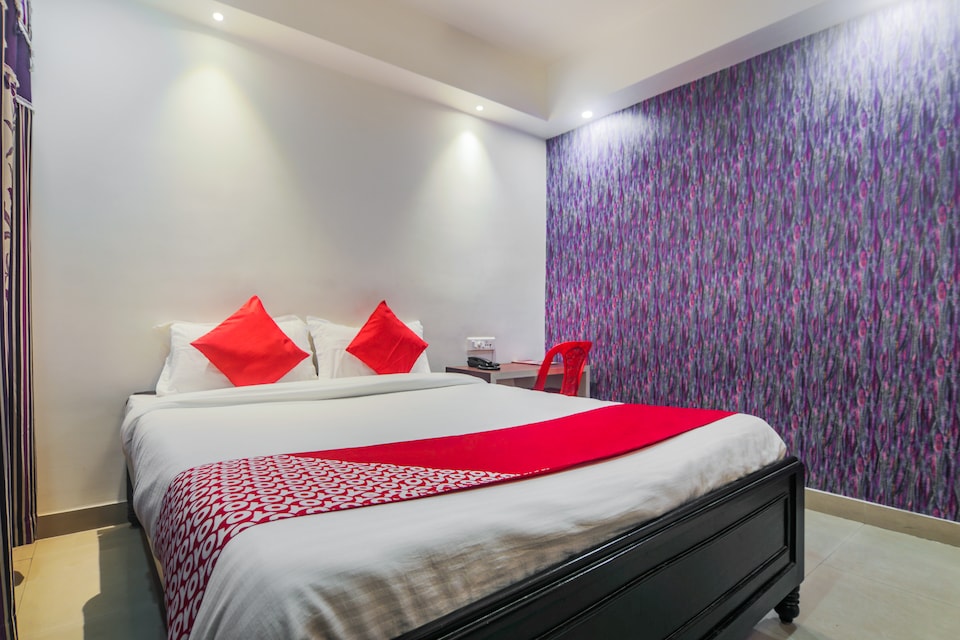 OYO 23403 Hotel Rashmi, Bhangagarh Guwahati, Guwahati