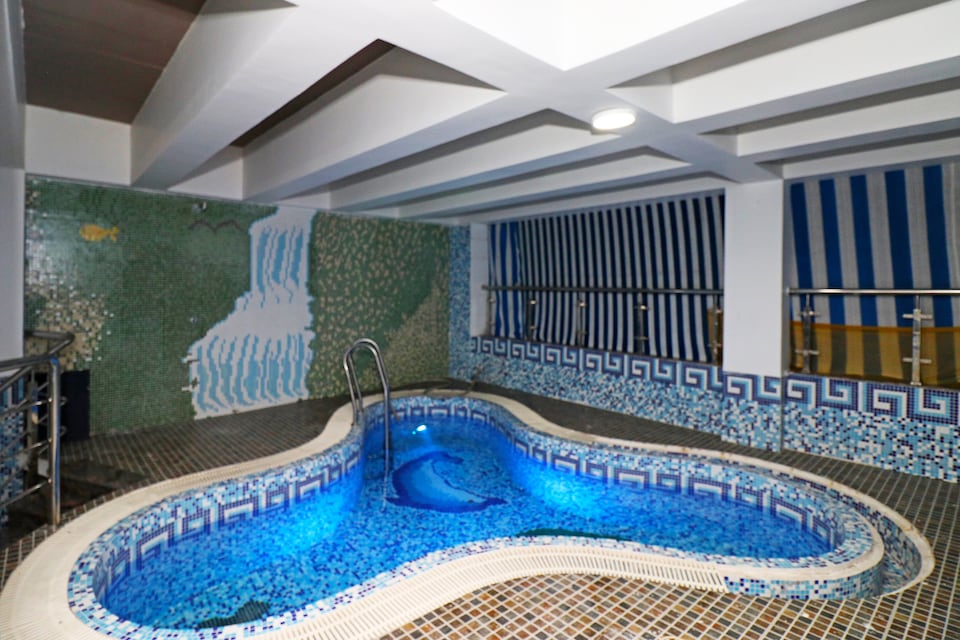 OYO 23416 Maharaja Hotel, Cantonment, Varanasi