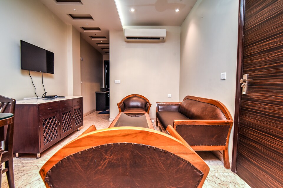 OYO 23437 Home Elite Stay Greater Kailash, Greater Kailash Delhi, Delhi