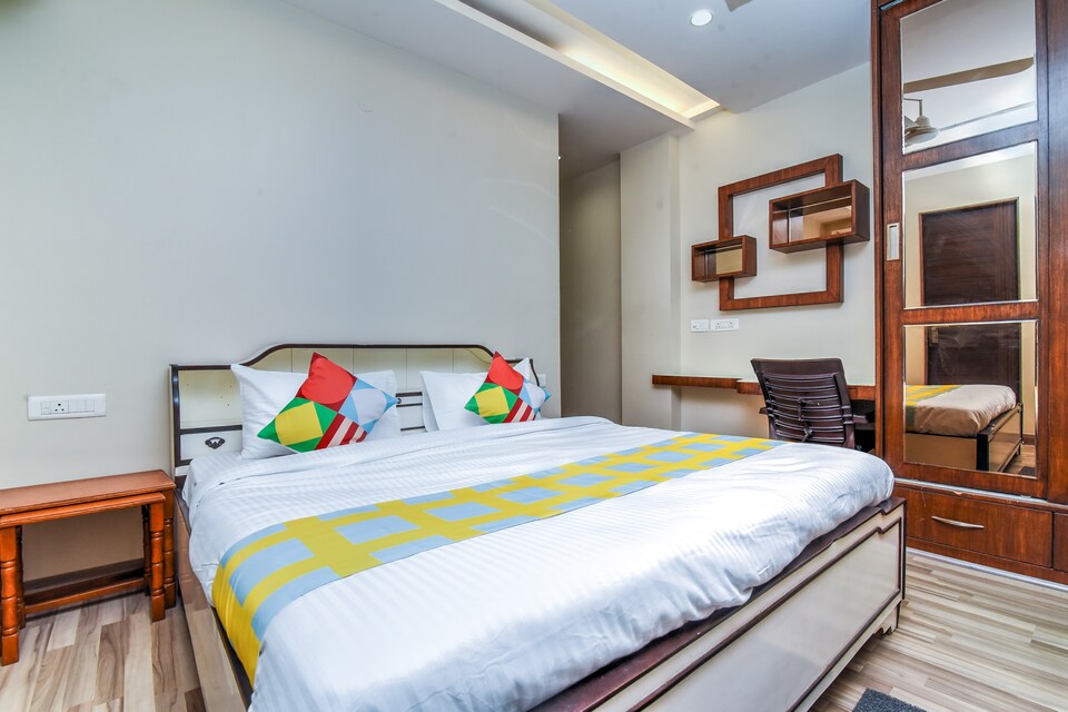 OYO 23437 Home Elite Stay Greater Kailash, Greater Kailash Delhi, Delhi