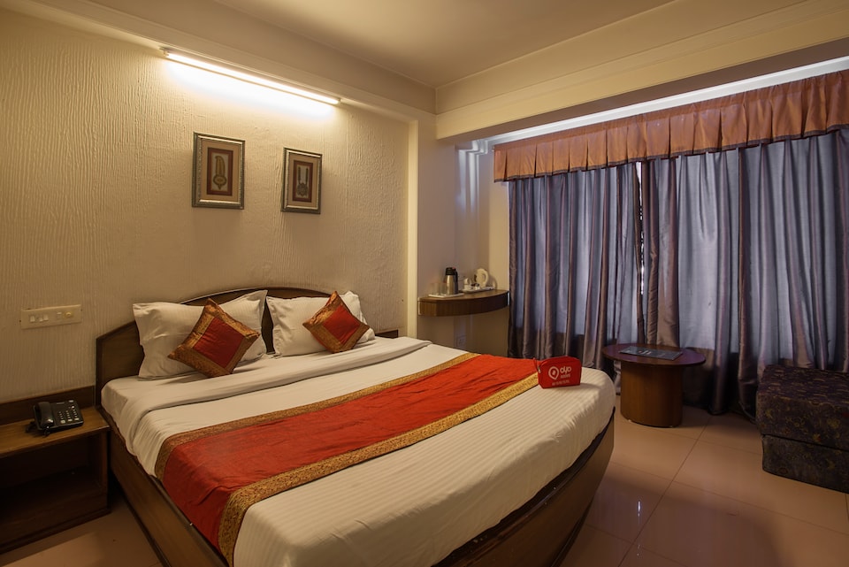 OYO Rooms 021 Lal Kothi Shopping Center, C Scheme Jaipur, Jaipur
