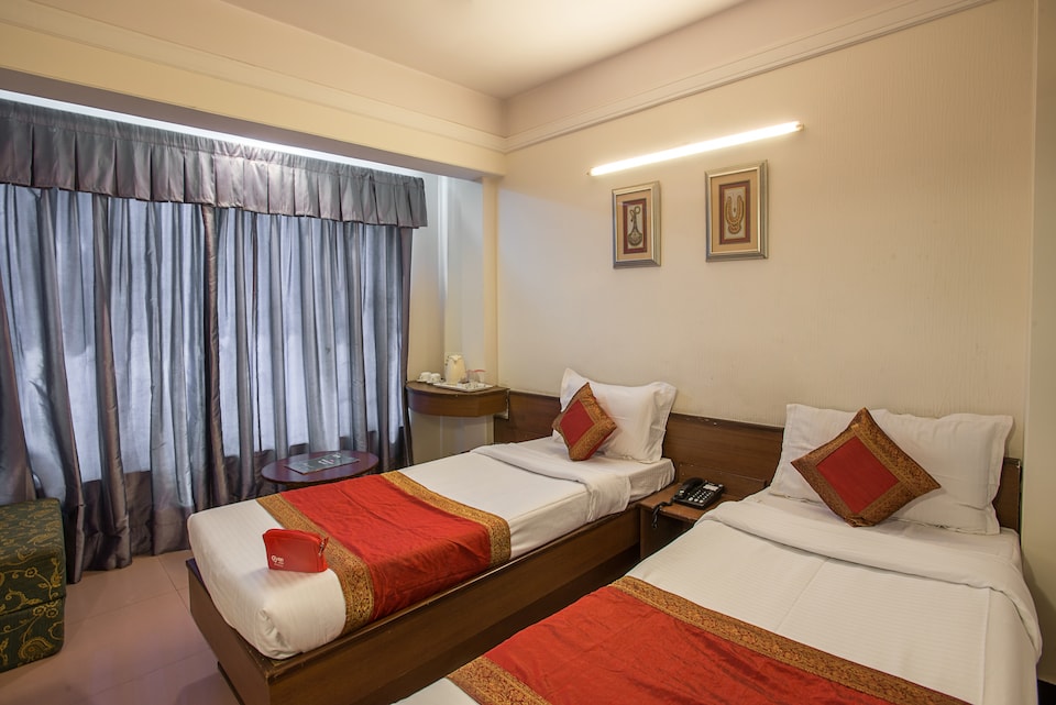 OYO Rooms 021 Lal Kothi Shopping Center, C Scheme Jaipur, Jaipur