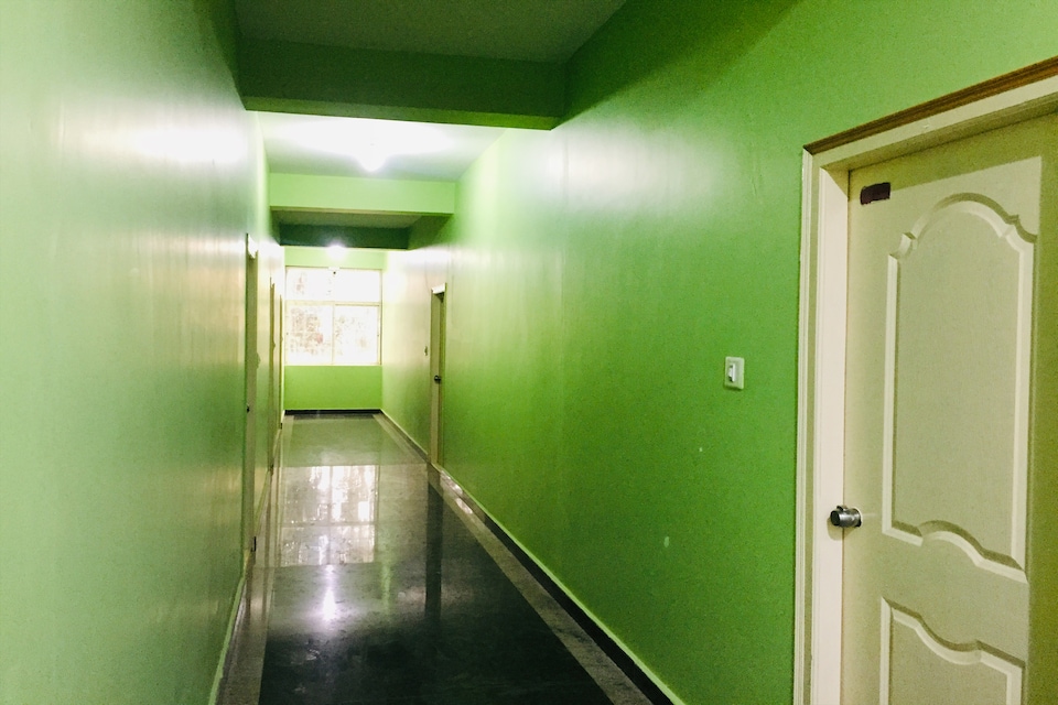 OYO Hotel Mcc Paradise, Chandapura Extension Bangalore-II, Bangalore