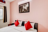 OYO Shree Gowri Comfort Near Ragigudda Sri Prasanna Anjaneyaswamy Temple