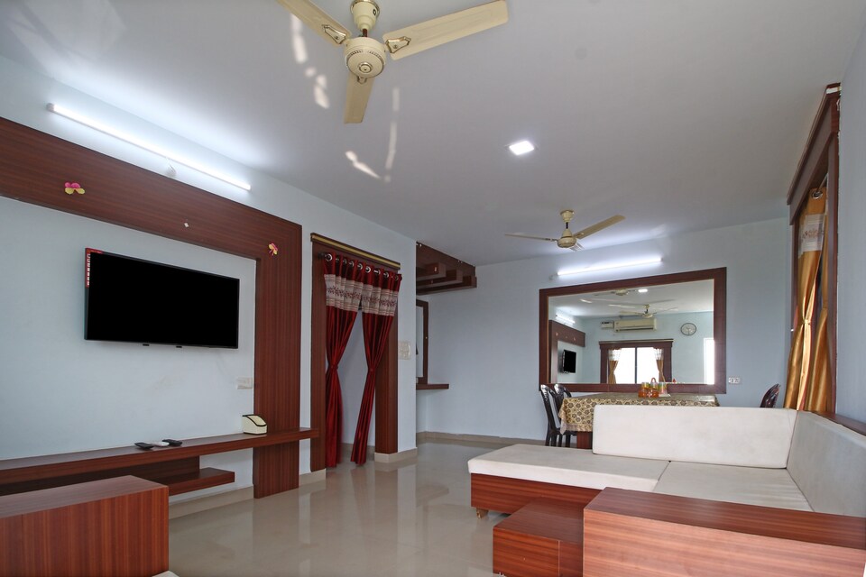 OYO Home 23459 Field View 1BHK, Verna Goa, Goa