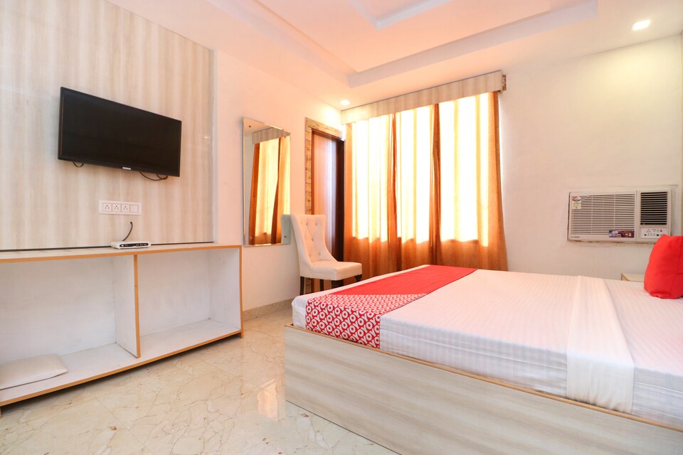 OYO Flagship Hotel Trist, Zirakpur, Zirakpur