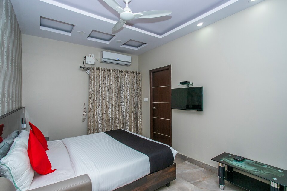 Capital O 23462 Greenwood Premier Suites, Indiranagar Bangalore, Bangalore