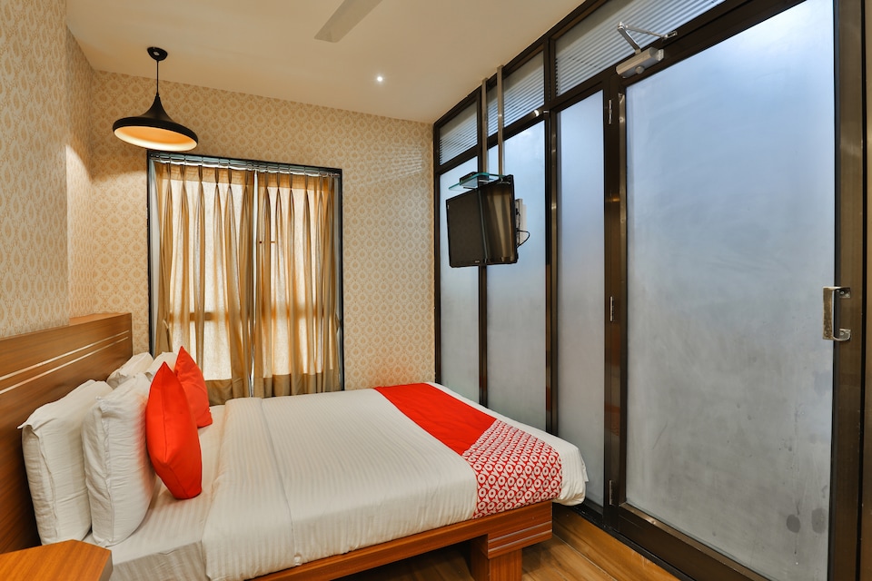 OYO 23470 Tulsi Motel, Petlad Road Nadiad, Nadiad