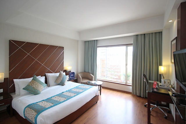 OYO Tsi Hotels Near Leisure Valley Park
