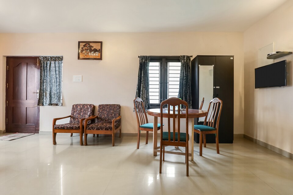 OYO Home 23507 Elegant 2BHK, Ooty Town, Ooty