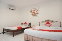 OYO 206 Hotel Candra Kirana