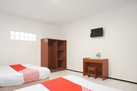 OYO 206 Hotel Candra Kirana
