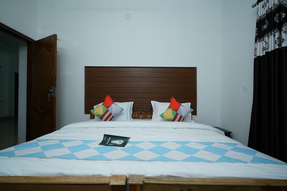 OYO Home 23519 Forest View 3BHK, Munnar City Munnar, Munnar