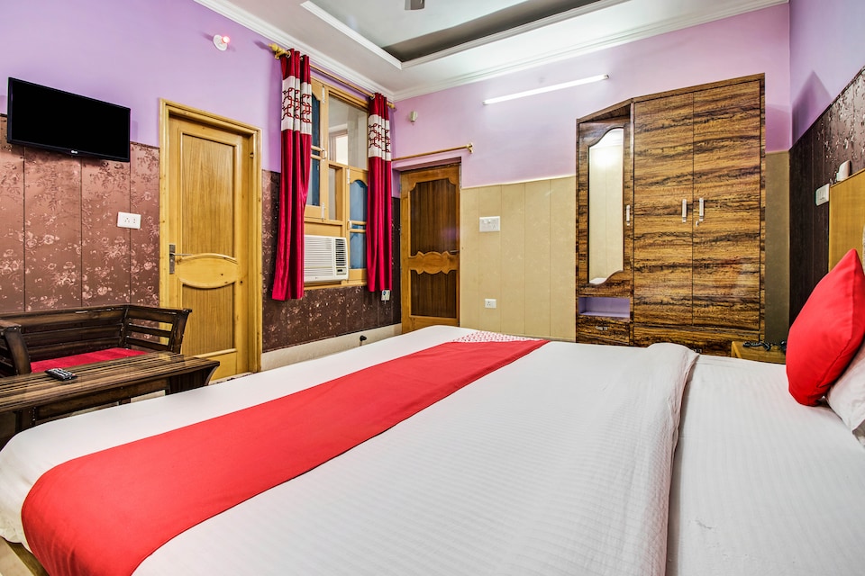 OYO 23520 होटल इशांत और रेस्तरां, Samba, Samba