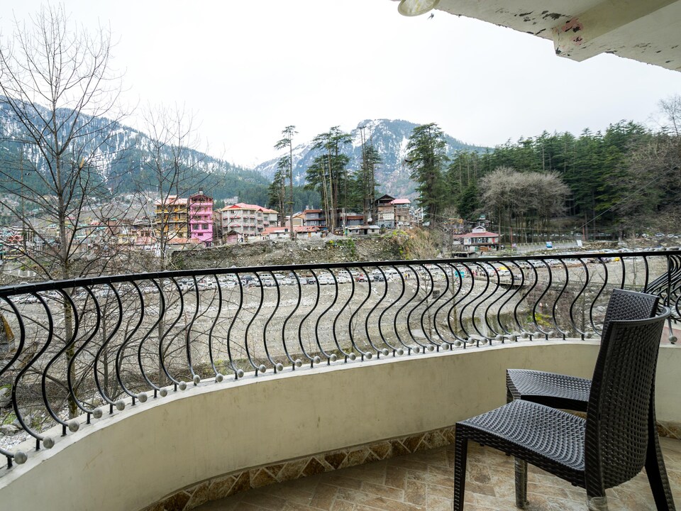 OYO 23522 Hotel River View, Mall Road Manali, Manali