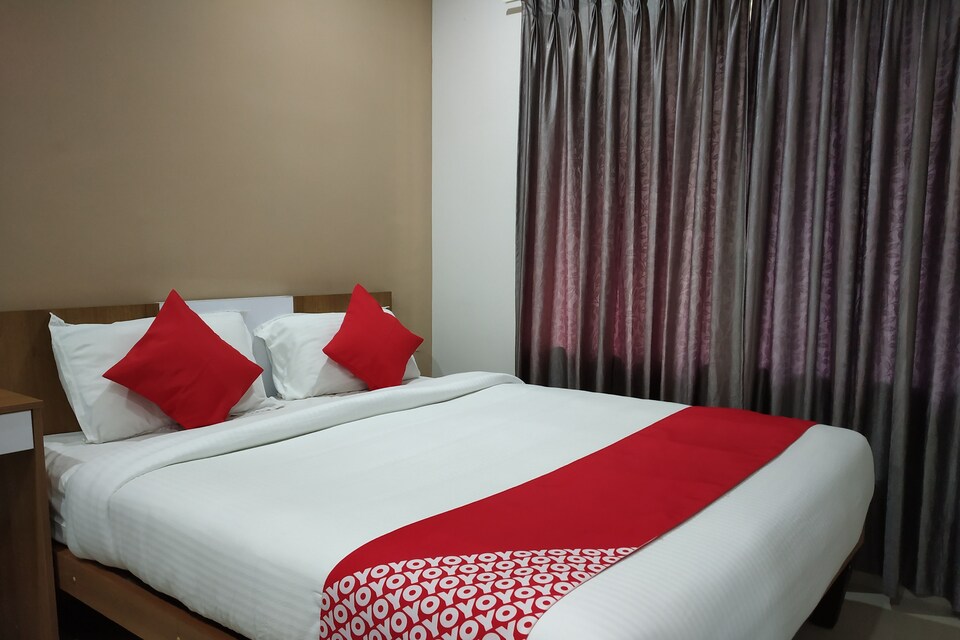 OYO 23526 Excalibur Tower, Ettumannor, Kottayam