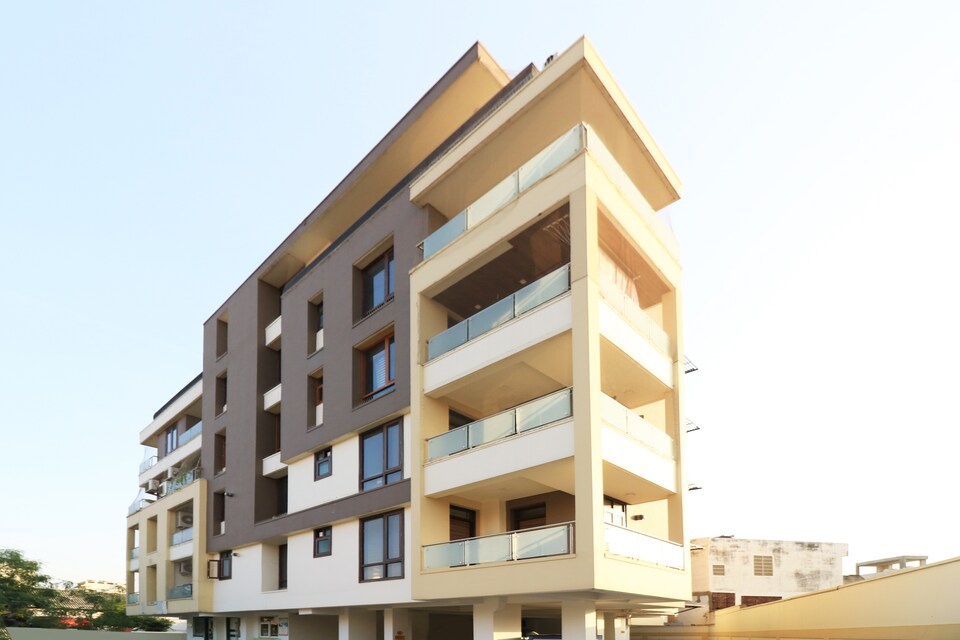 OYO Home 23528 Lavish 2BHK, Sindhi Camp, Jaipur