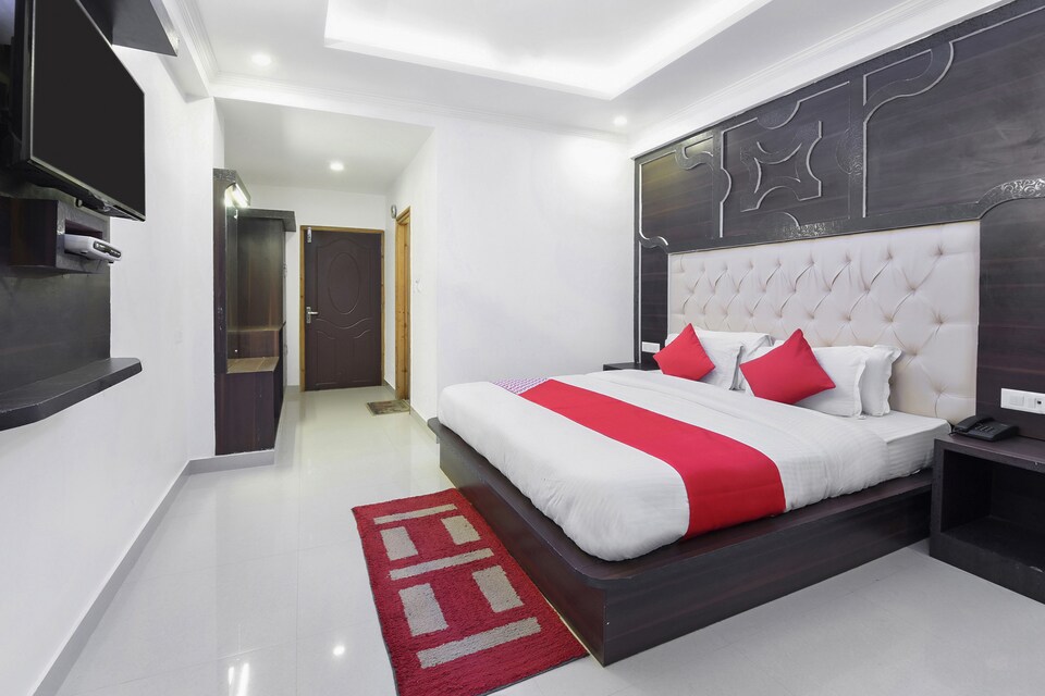 OYO 23533 Mount View, Mall Road Manali, मनाली