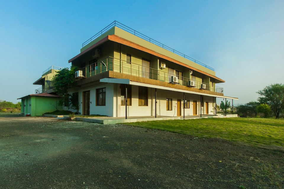 OYO Home 23559 Scenic Stay Sahyadri Farm, Lonavala, लोनावाला