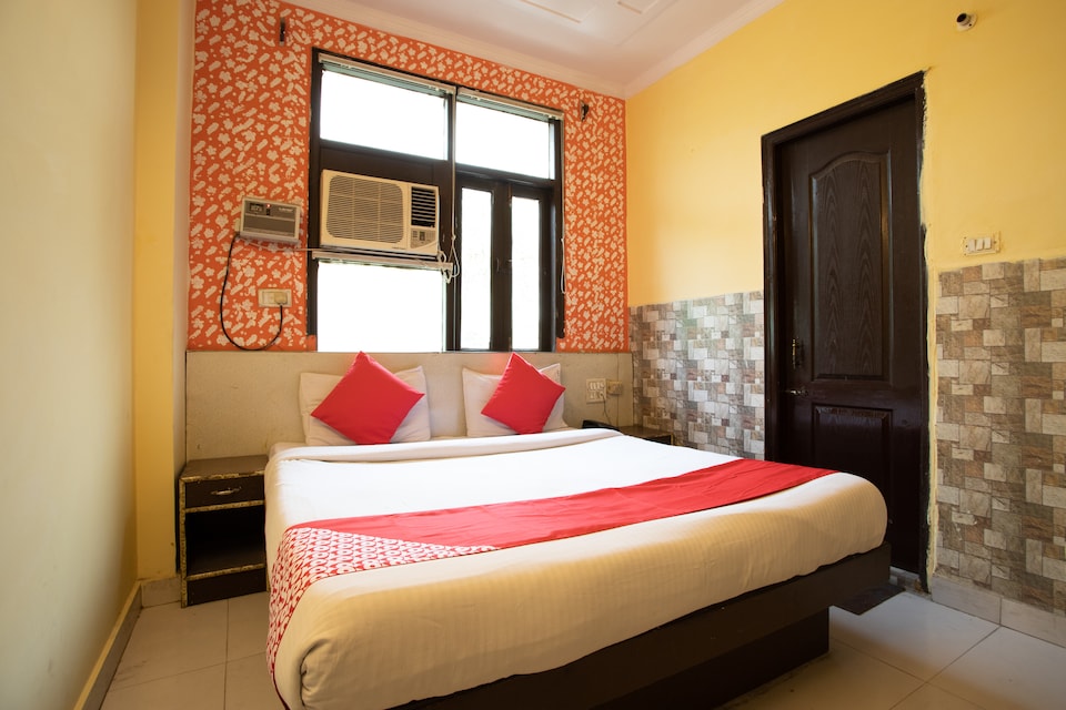 OYO 23563 Kg Palace, Paharganj Delhi, Delhi