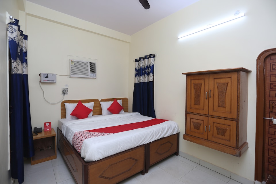 OYO 23577 Hotel Awadh, Pratapgarh, Pratapgarh