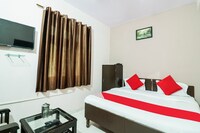 OYO 3148 Om Blessed Cottage