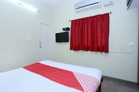 OYO Annai Luxury Service Apartment