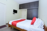 OYO Annai Luxury Service Apartment
