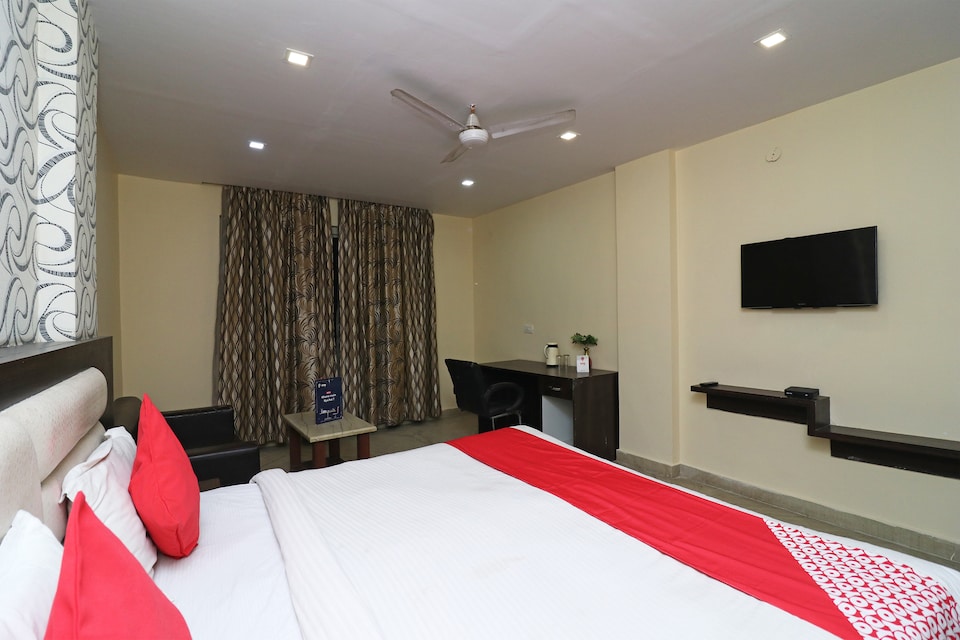 OYO 23595 Hotel Tajway Inn, Agra Fort, Agra