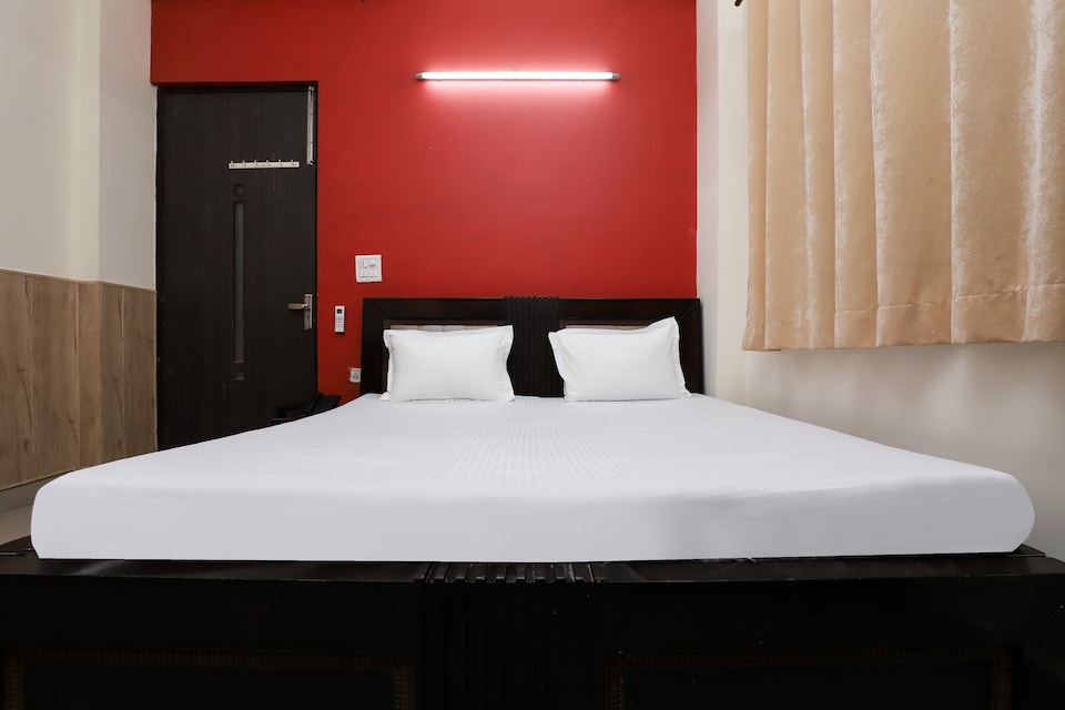 OYO LIFE NOD431 Sector 26, Noida City, Noida