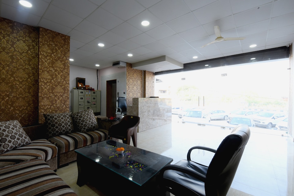 OYO 23606 Hotel Danaria, Jaipur Airport, Jaipur