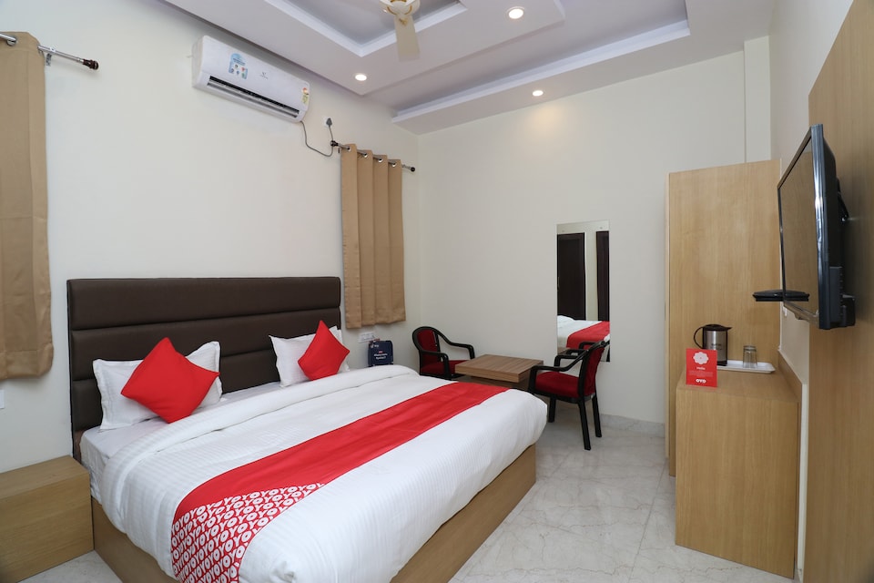 OYO Hotel A S Residency, Dehradun ISBT, Dehradun