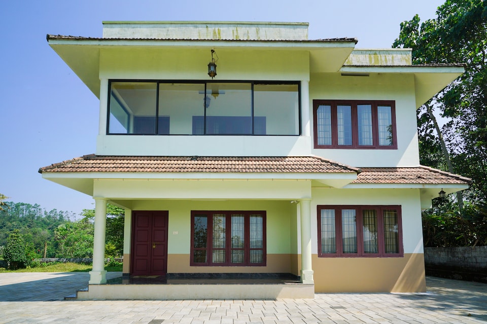 OYO Home 23612 Elegant 2BHK, Anachal, Munnar