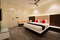 Capital O 23618 Hotel Royal Benza