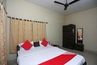 OYO Aakash Bika Guest House Near City Centre Salt Lake