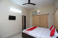 OYO Aakash Bika Guest House Near City Centre Salt Lake