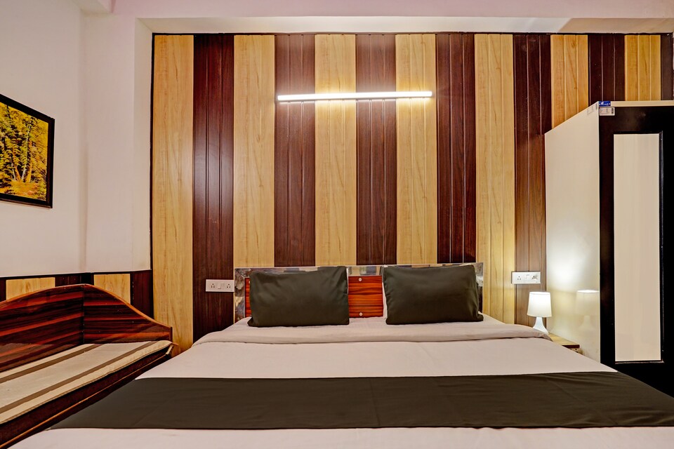 Hotel O Greno House Near PVR Ansal Plaza Greater Noida, Greater Noida, Noida