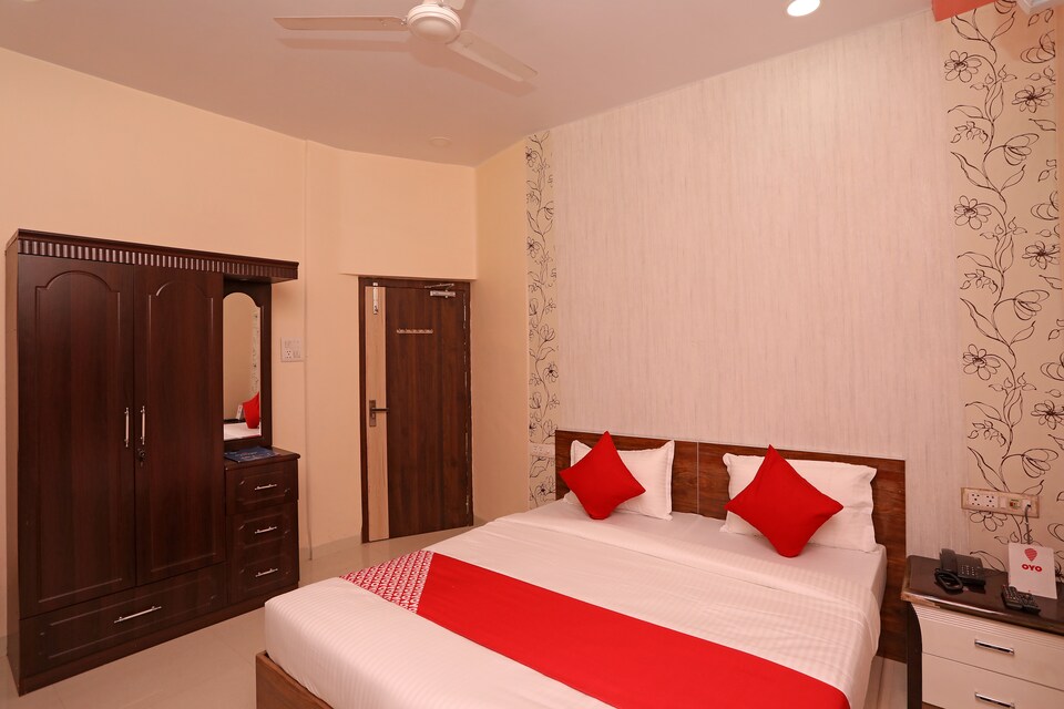 OYO 23632 Mayfair Residency, Ballygunge Kolkata, Kolkata