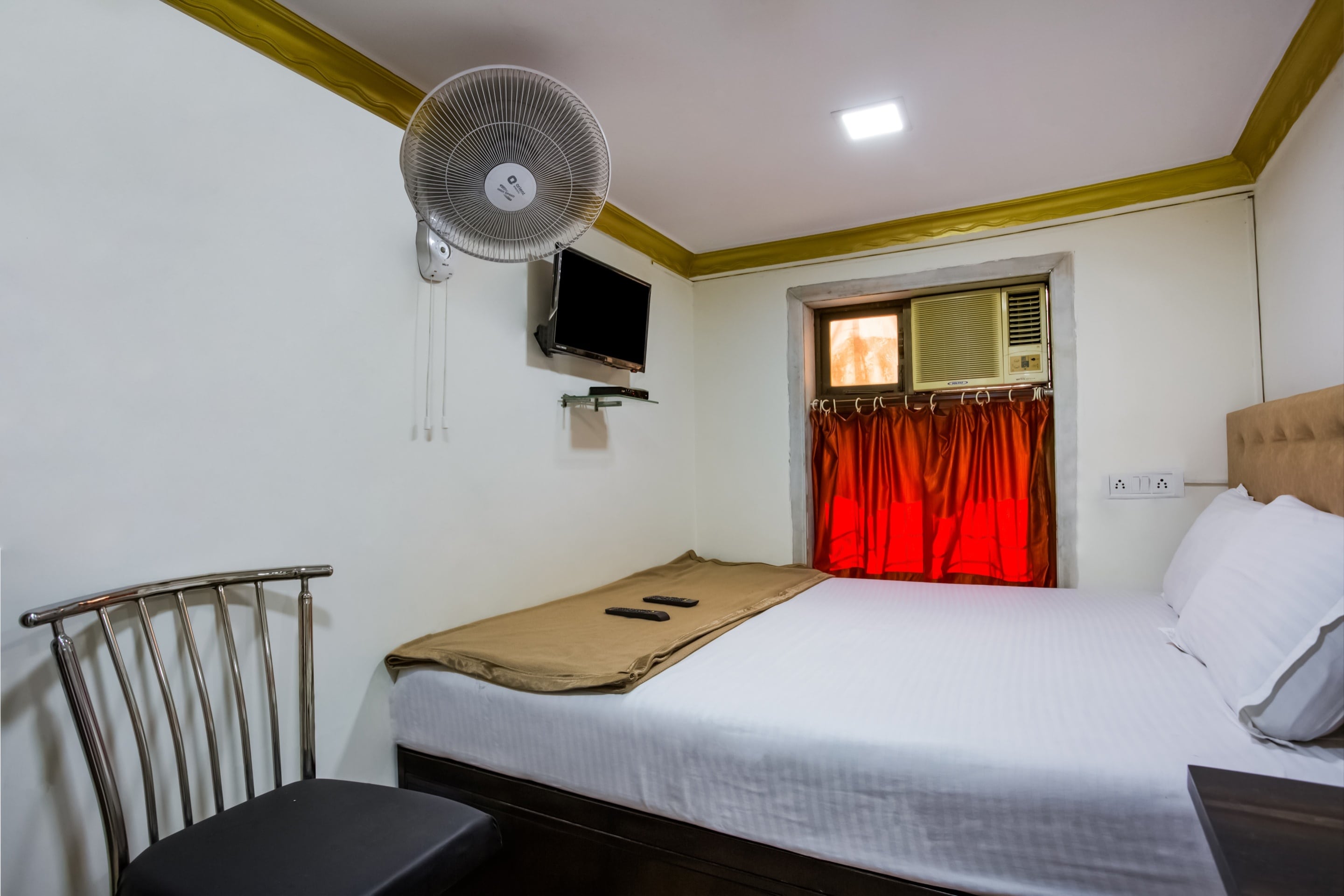 SPOT ON 23634 City Inn Guest House, SPOT ON Mumbai, Book ₹1206 OYO