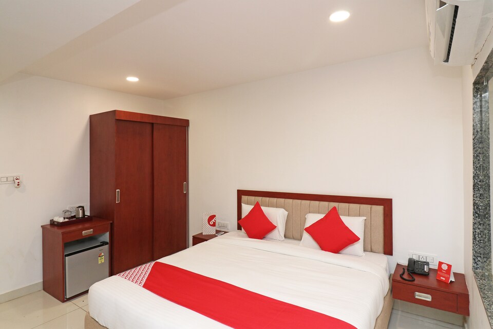 OYO 23636 Slk Nimbus Arcade, Kolar Road, Bhopal