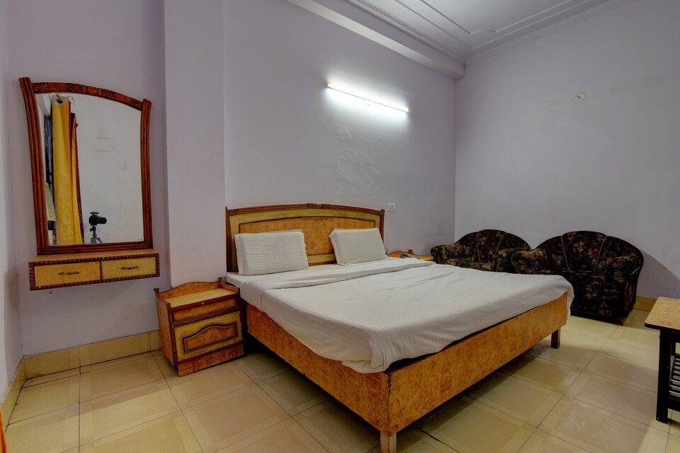 SPOT ON 23638 Hotel Soma DX, Paharganj Delhi, Delhi