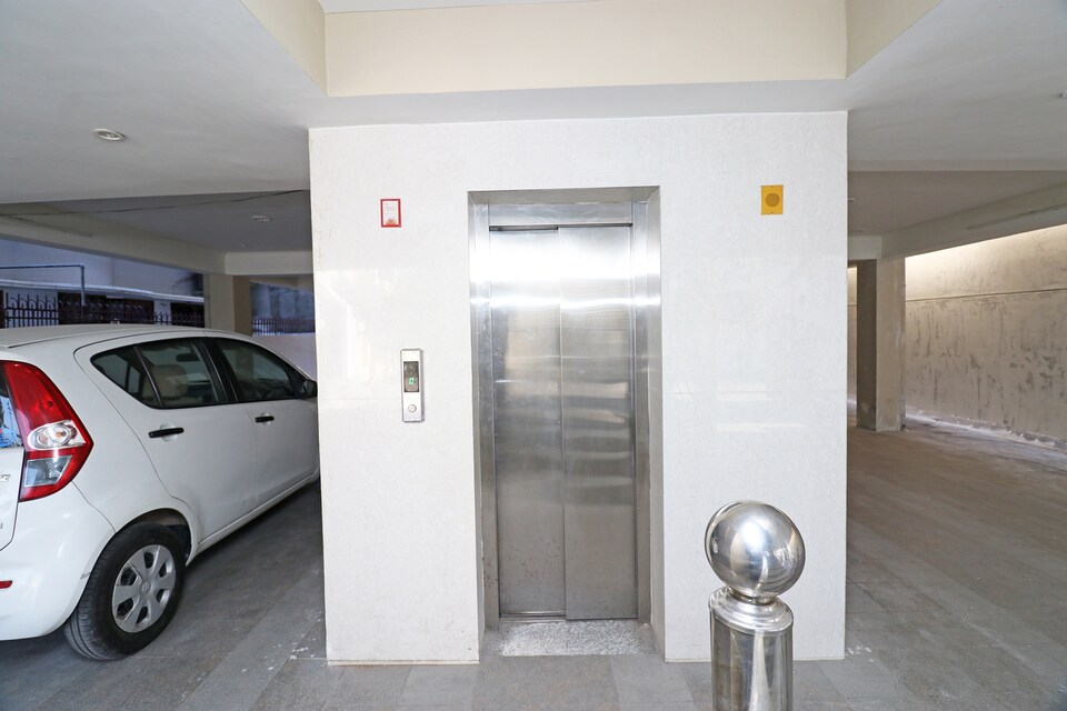 OYO 23660 Nath Residency Guest House, Chakrata Road Dehradun, Dehradun