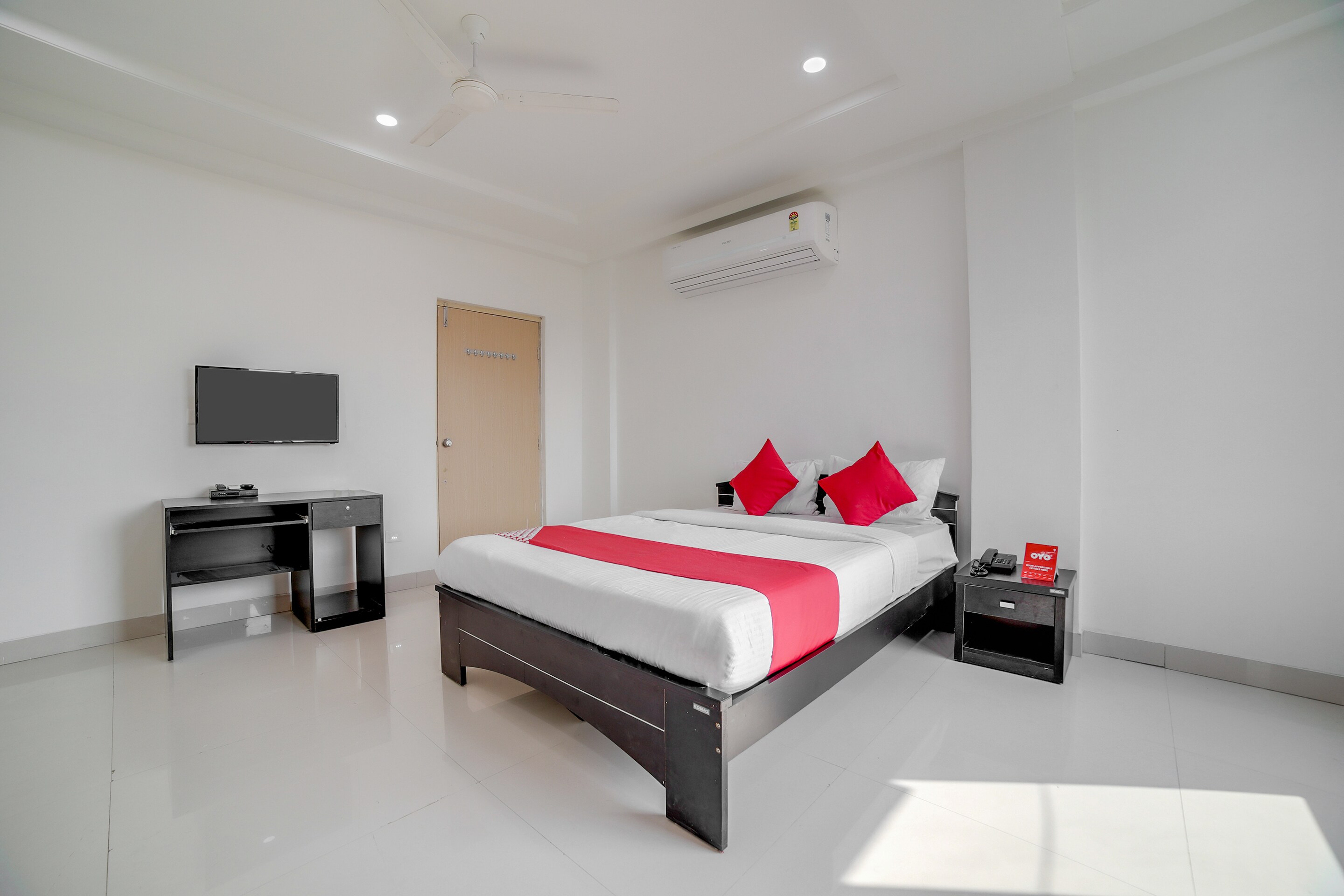 OYO 23719 Hotel Corona Inn-Nagpur