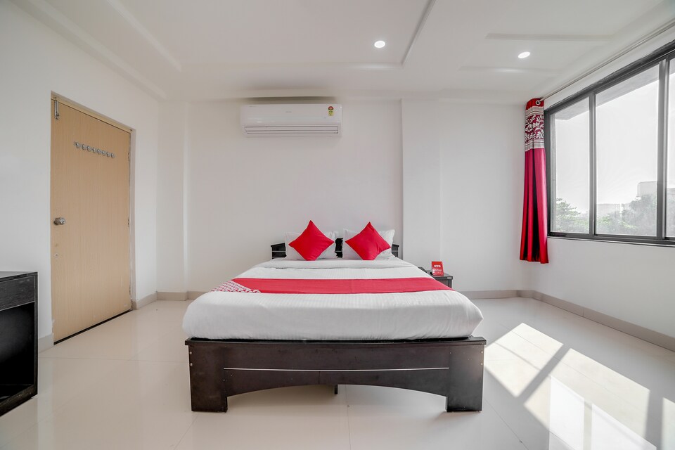 OYO Hotel Corona Inn, Bus Stand Nagpur, Nagpur