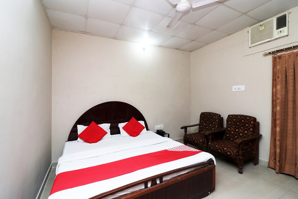 Live on LCK1222, Indira Nagar Lucknow, Lucknow