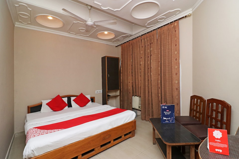 Live on LCK1222, Indira Nagar Lucknow, Lucknow